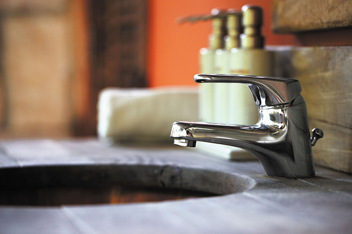 A2B Plumbers are able to fix any leaking taps you may have in Locksbottom. 